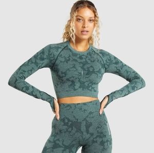 GYMSHARK Adapt Camo crop top. Forest green, size Small.